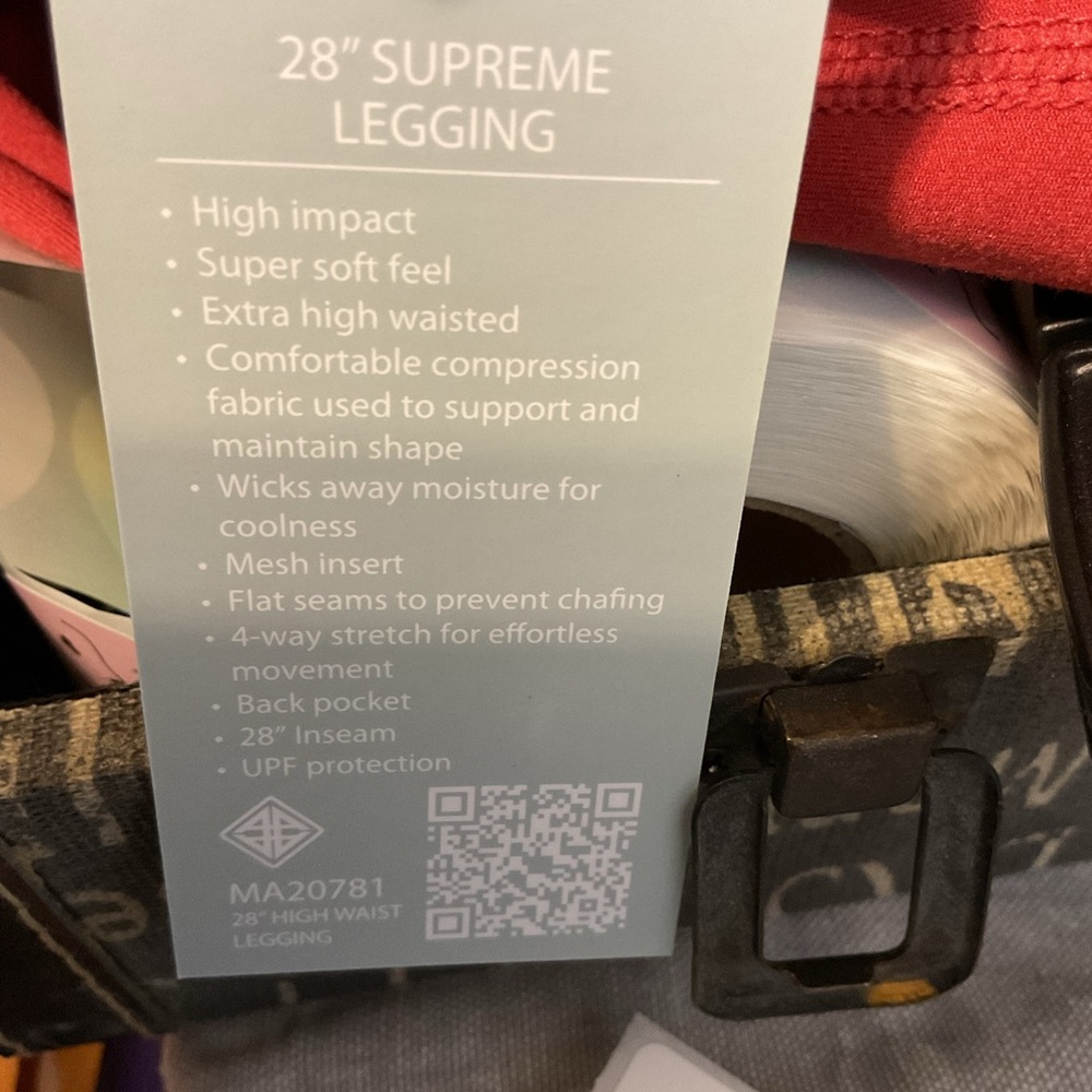 Antonio Melani 28in supreme legging Med NWT Chile color - Picture 11 of 12